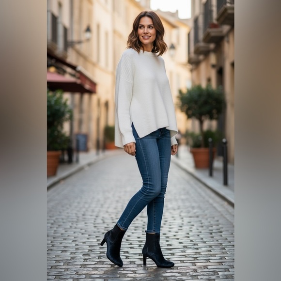 Aquatalia Black Calf Hair & Patent Ankle Boots Size 8 - Picture 1 of 16